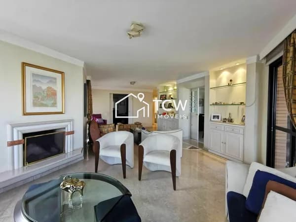 Apartamento Padrão com 4 dorm no Paraíso