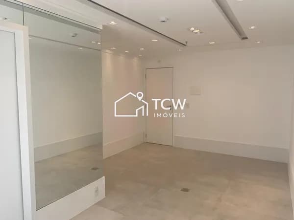 Sala/Conjunto em São Paulo - Aclimação