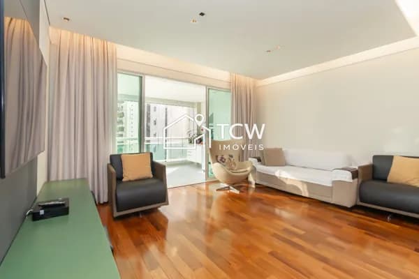 Apartamento 3 Suítes em Aclimação SP