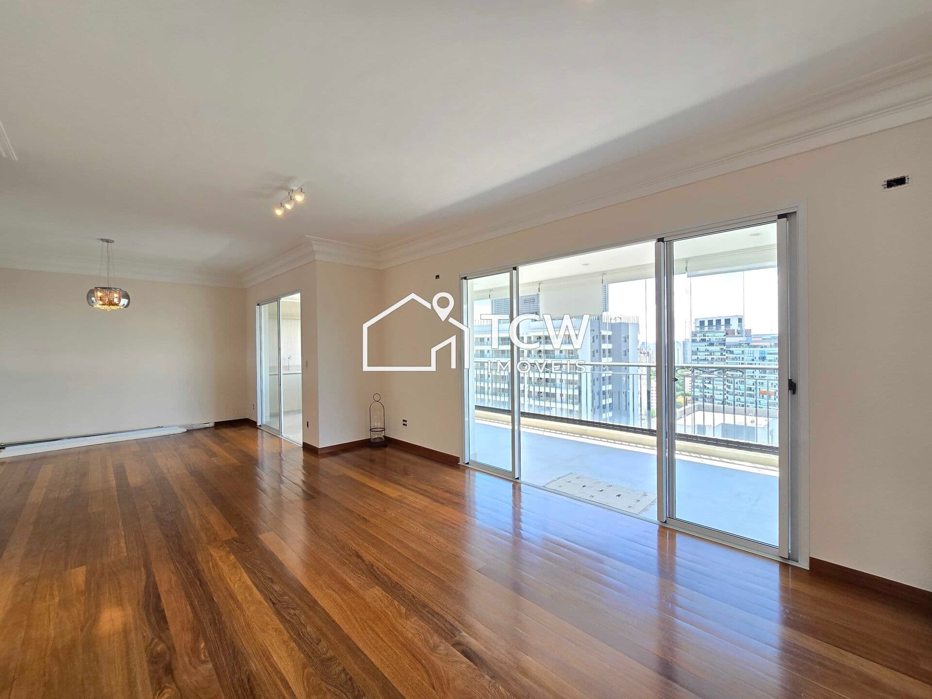 Apartamento 3 suítes no Paraíso