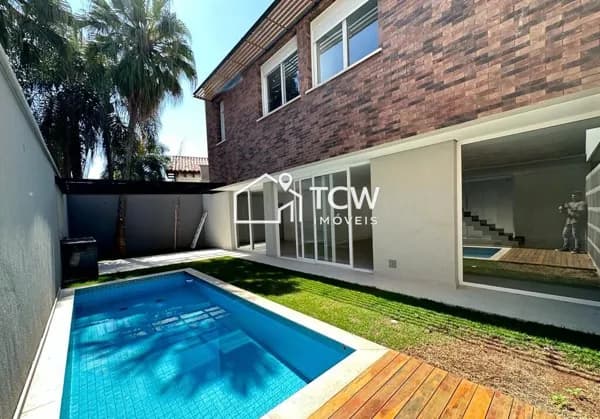 Casa de Condomínio em São Paulo - Jardim dos Estados