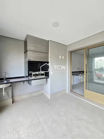 Apartamento à venda no Moema