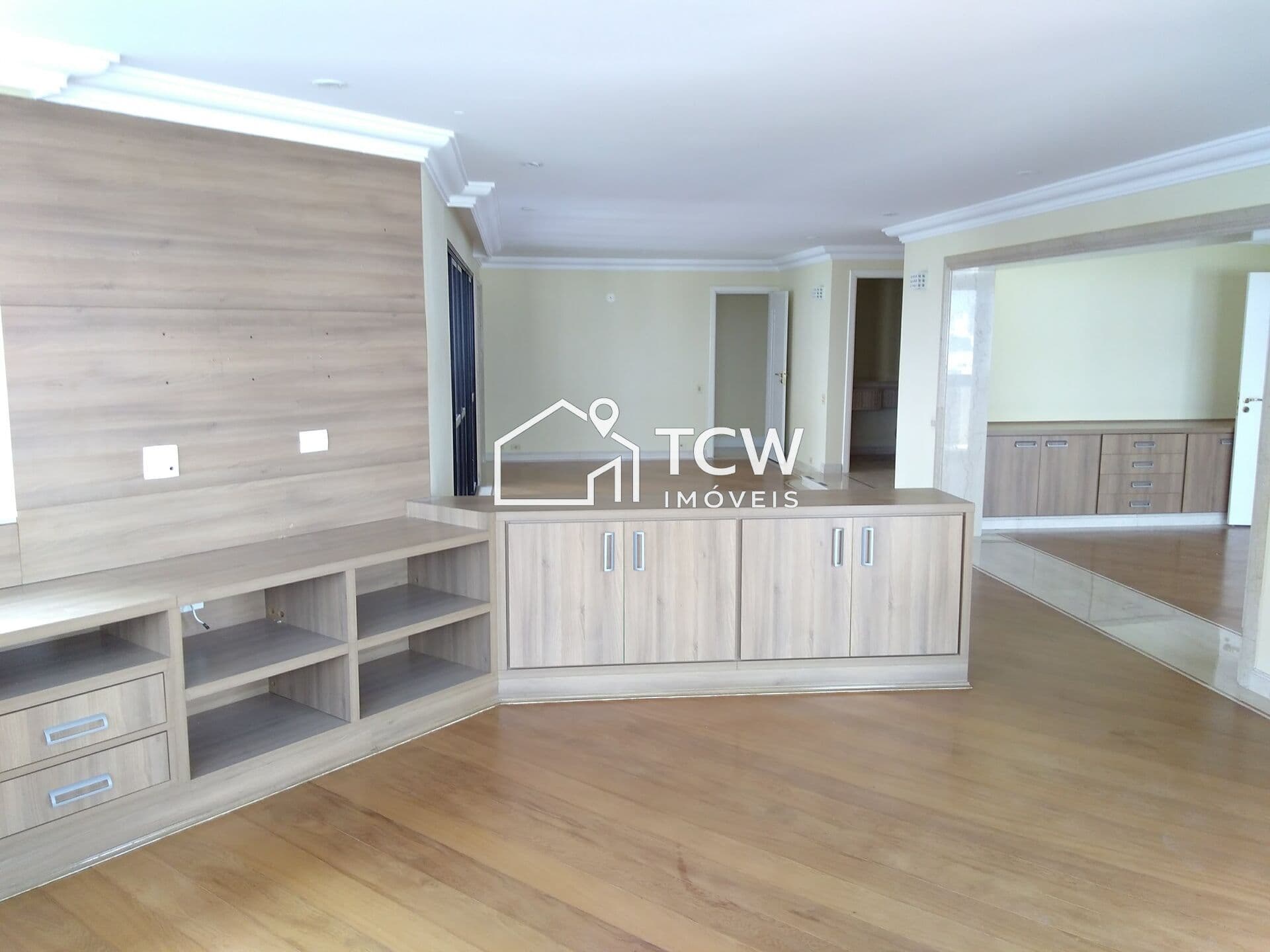 Apartamento Padrão com 4 dorm no Paraíso