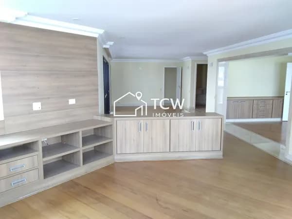Apartamento Padrão com 4 dorm no Paraíso