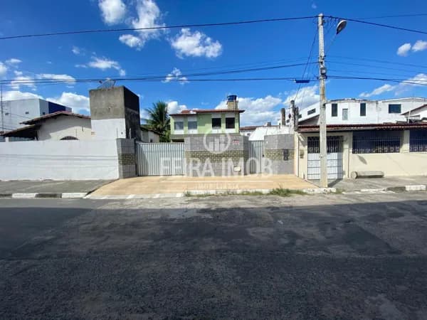Casa em Feira de Santana - Sobradinho