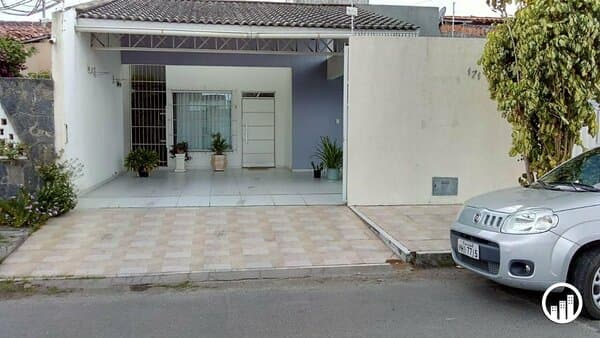 Casa à venda em Feira de Santana/BA