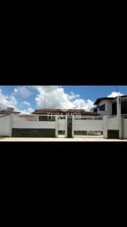 Casa em Feira de Santana - Brasília