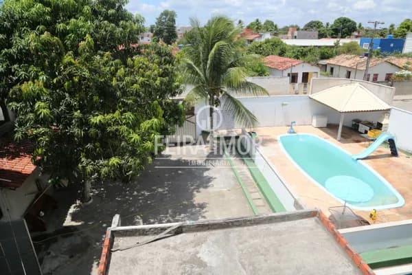 Prédio Residencial/ Comercial em Conceição do Jacuipe (Berimbau)