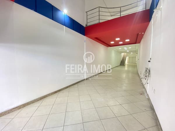 Ponto comercial com mezanino na Conselheiro Franco