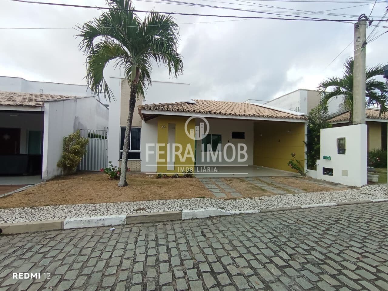Casa de Condomínio em Feira de Santana - Sim