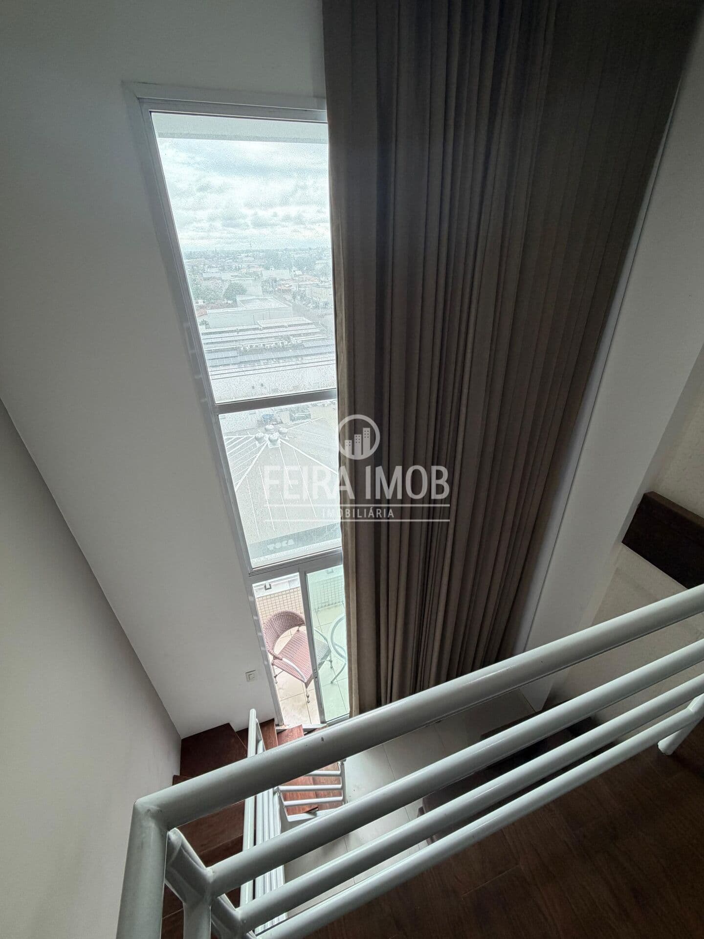 ALUGA-SE LOFT NO HOTEL ATMOSFERA ( IPTU + CONDOMINIO INCLUSO)