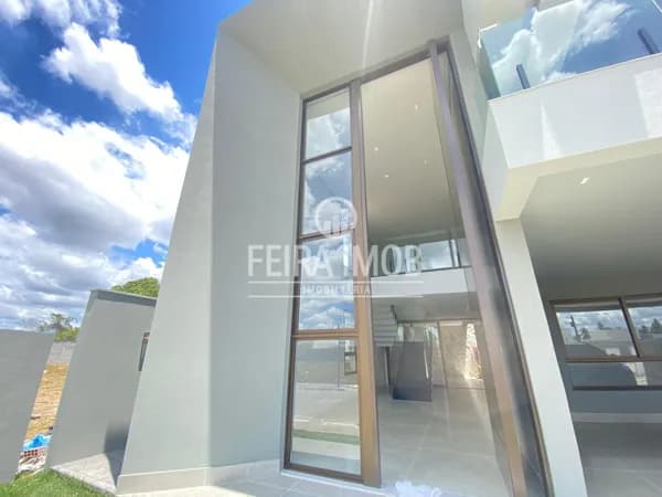 Casa de Alto Padrão no Condomínio Summer Park – Bairro Sim