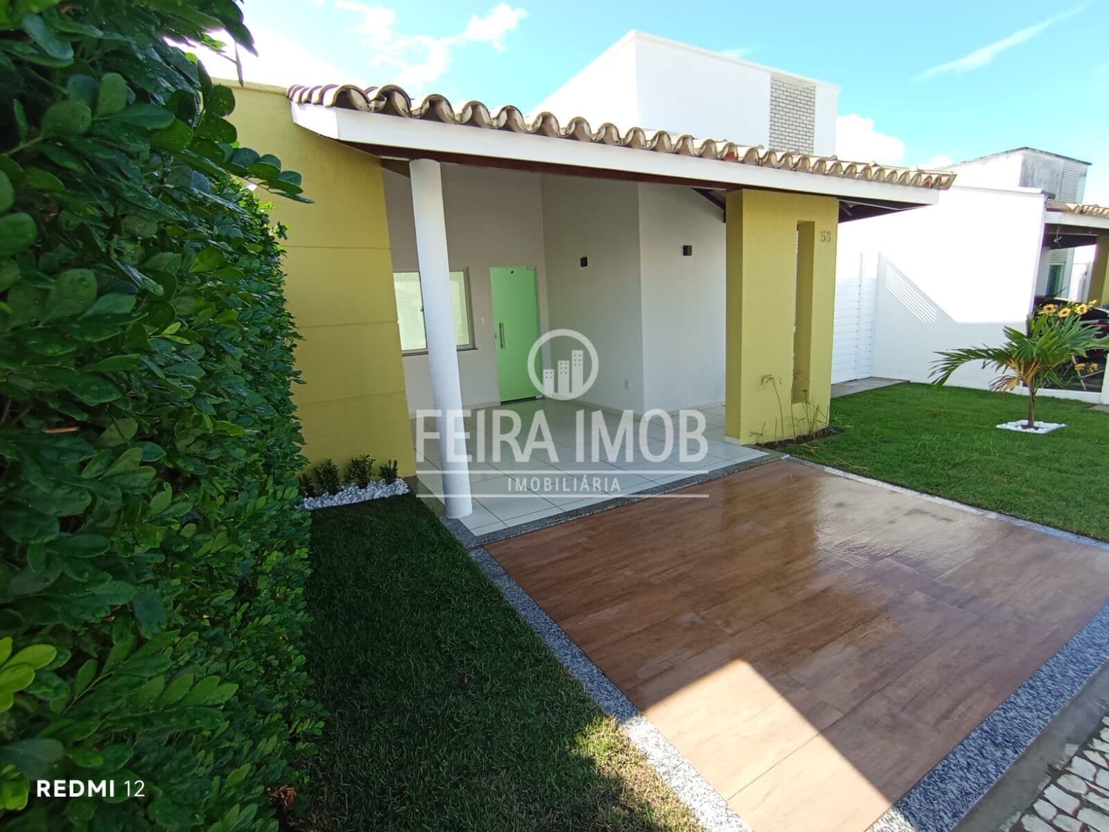 Casa de Condomínio em Feira de Santana - Sim