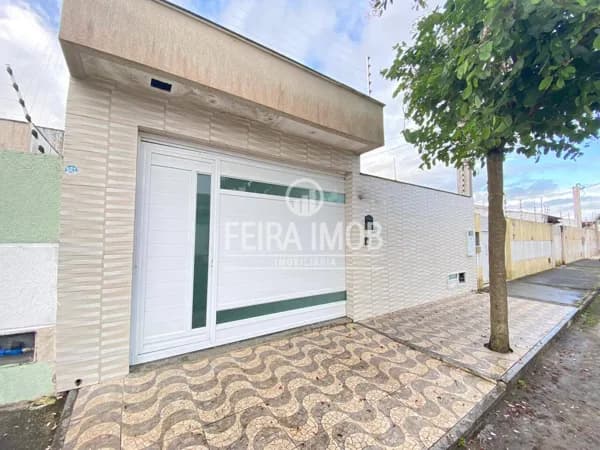 Casas solta no bairro Santa Mônica em localização privilegiada