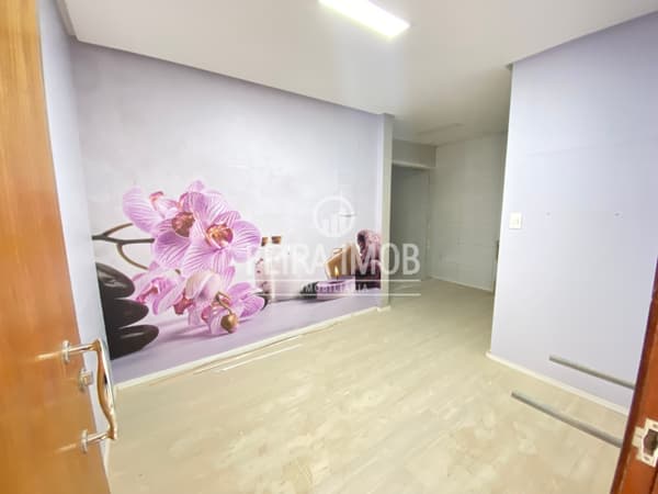 PONTO COMERCIAL NA AV. FRAGA MAIA