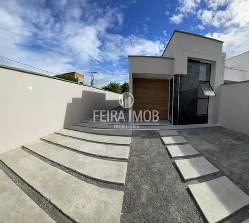 Casa 3/4 com garagem para 2 carros bairro SIM