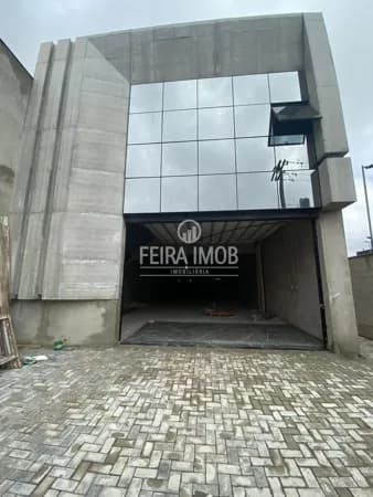 Galpão ao lado McDonald's