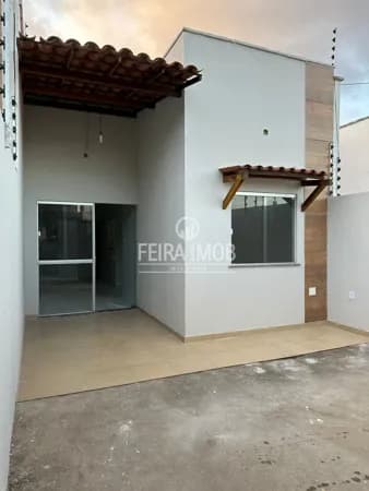 CASA 2/4 NO BAIRRO CONCEIÇÃO