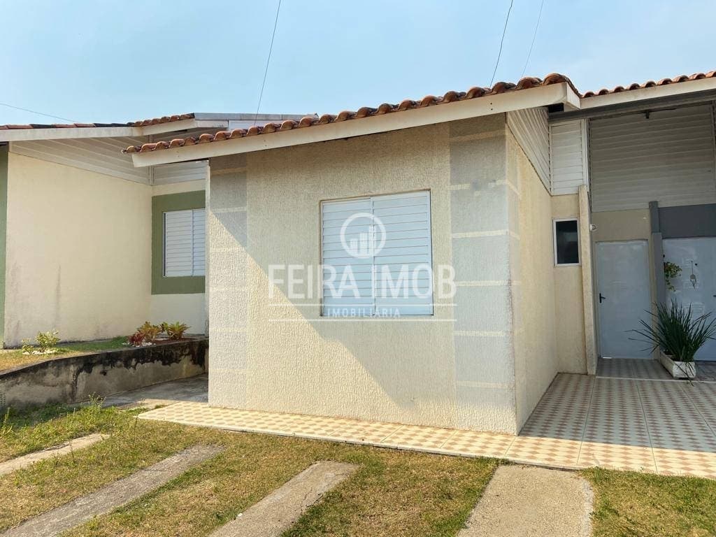 Casa 3/4 Condomínio no sim