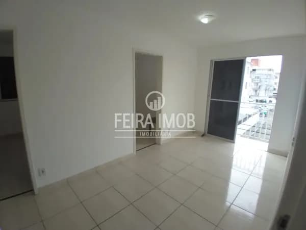 Apartamento Padrão 2/4 em condomínio