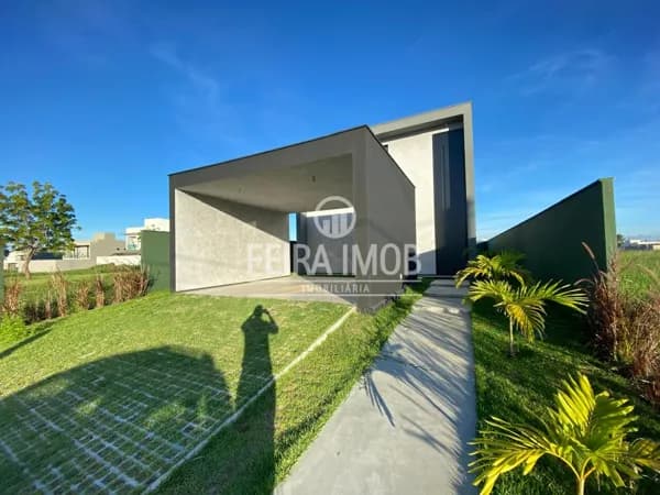 Casa de 3 suítes no Condomínio Damha I