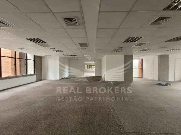 Laje corporativa para Locação com 1100m² em Alphaville