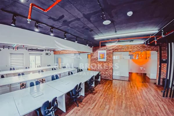 Sala comercial para locação mobiliada no Real Parque