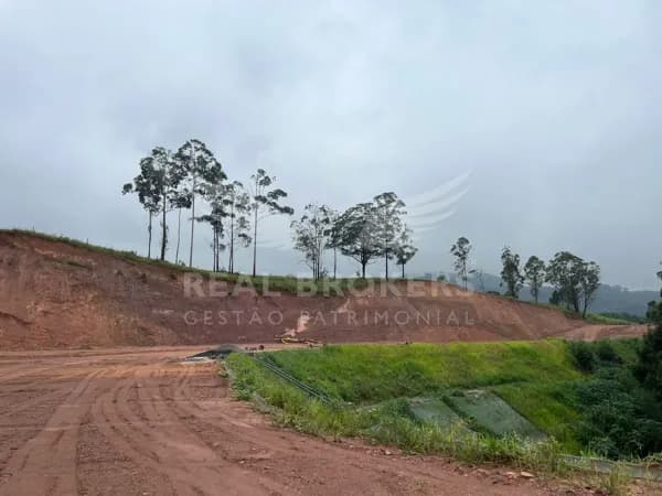 Lote/Terreno em Itapevi - Itaqui