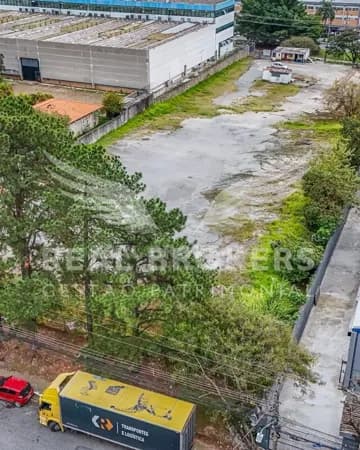 Terreno Industrial/Comercial de 2.737 m² no Tamboré – Barueri - SP