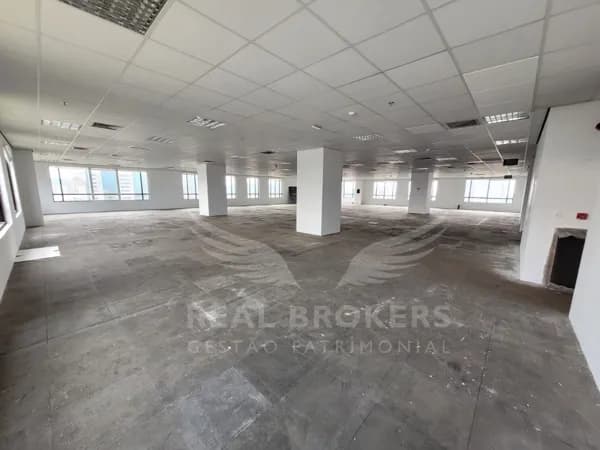 Laje corporativa para Locação com 621m2 em Alphaville