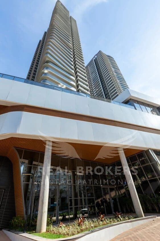 Apartamento à venda com 175m² de área útil | 3 Suítes I Closet | Depósito | Varanda Ampla com churrasqueira a carvão em Alphaville