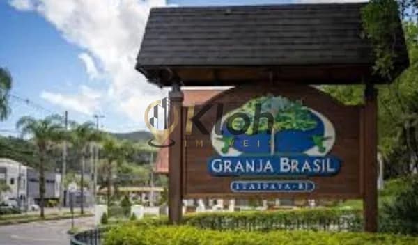 🏡 APARTAMENTO À VENDA – GRANJA BRASIL 📍 Residencial Begônias ✨ Conforto, praticidade e excelente localização! 📐 79 m² | 🛏 2 quartos (1 suíte) | 🚗 1 vaga Destaques do imóvel: 2 quartos, sendo 1 suíte Sala ampla com ótima iluminação natural Cozinha p