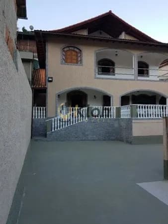 Bingen Casa de Alto Padrão com Três Andares