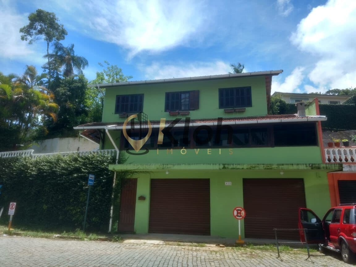 Linda Casa de 3 quartos no Bingen, Petrópolis/RJ