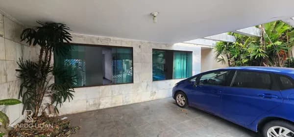Oportunidade!!!!!!!!- Sobrado com 4 dormitorios sendo 3 suites com hidro e 3 vagas - A VENDA!!!