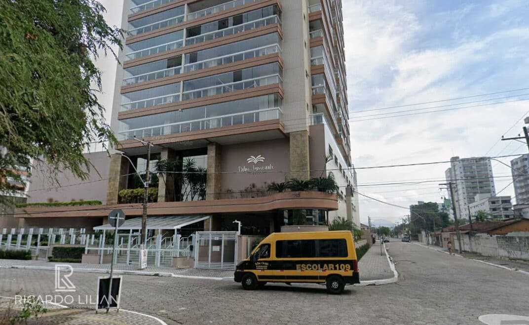 PRAIA GRANDE - GUILHERMINA - Apartamento com 2 suites, varanda gourmet a 200 metros da praia - A VENDA!!!