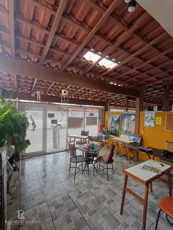 PRAIA GRANDE - OCIAN - Casa com 2 dormitórios sendo uma suite e duas vagas de garagem A VENDA!!