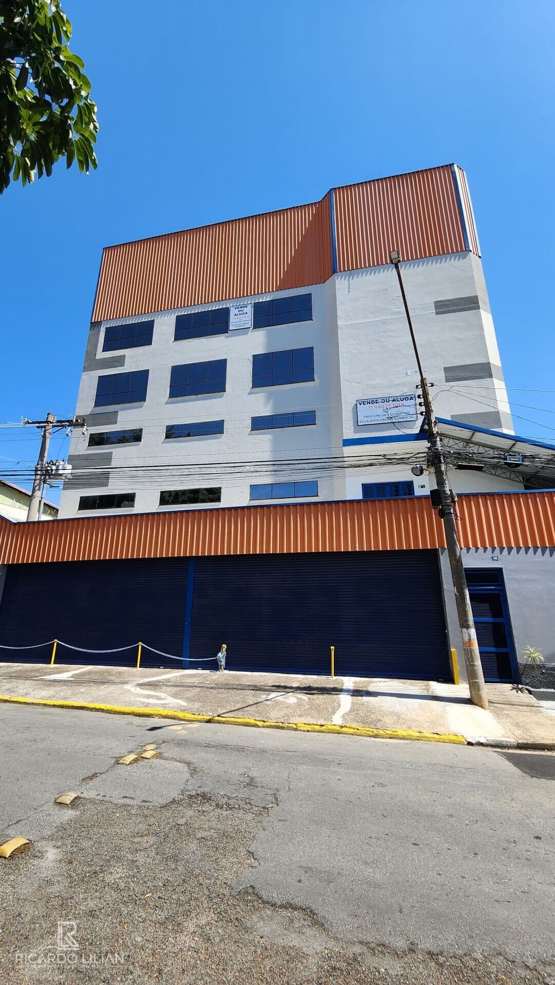 "Olha o Preço desse Imóvel!!!!! Prédio Comercial de 2200m² em Guarulhos: Ideal para Diversos Negócios!"