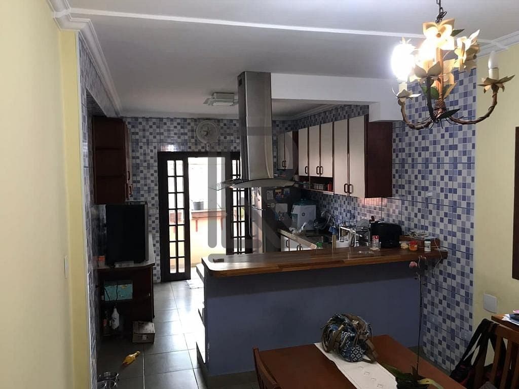 Sobrado Triplex localizado ao lado do aeroporto de Congonhas