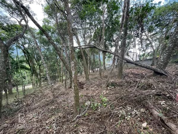 Terreno com excelente topografia e com vista no condominio Ypeville Mairiporã - A VENDA!!!