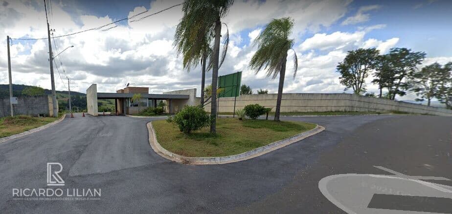 "Oportunidade única: Terreno em condomínio com vista deslumbrante em Bragança Paulista e Tuiuti!"