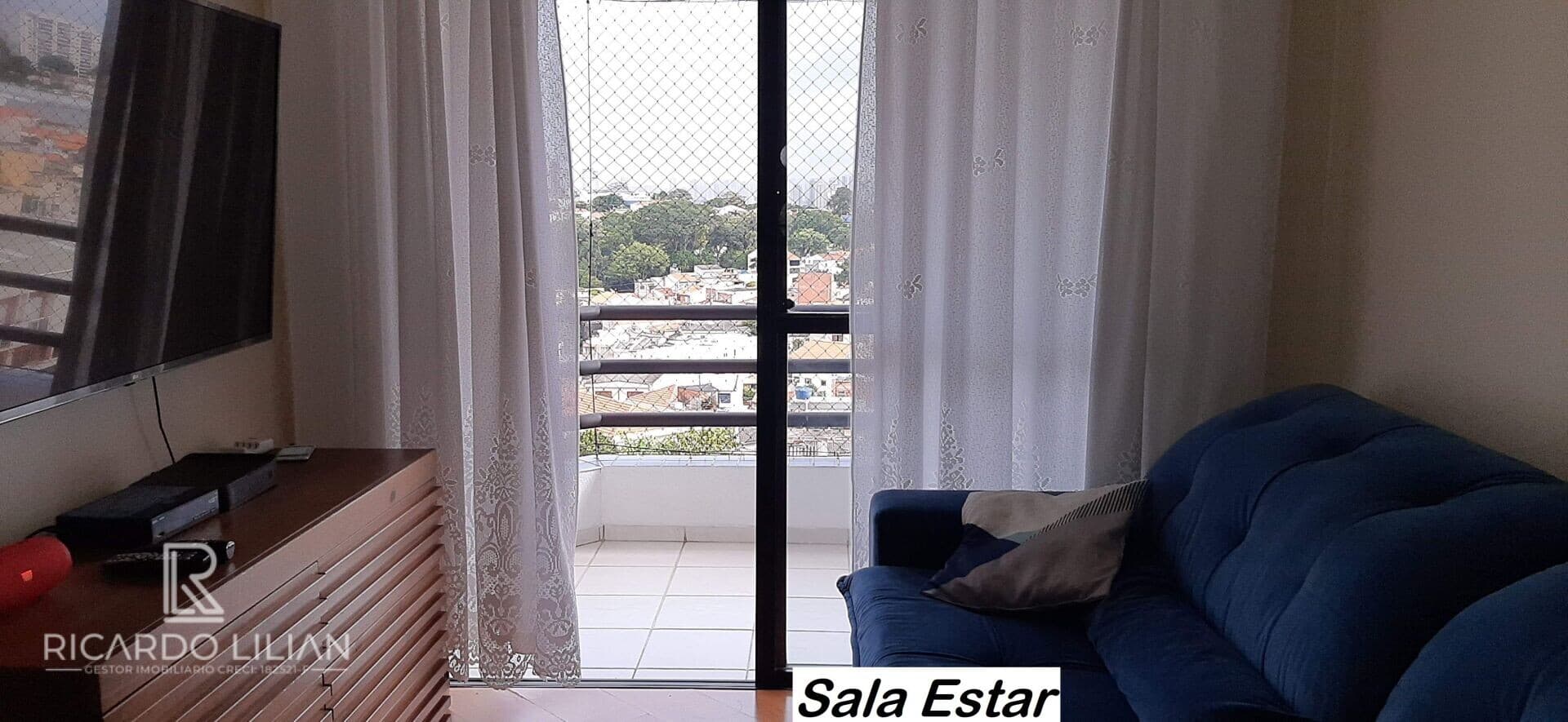 "Espaçoso apartamento de 2 dormitórios com suíte, sacada e 2 vagas de garagem próximo ao Metrô Alto do Ipiranga!"