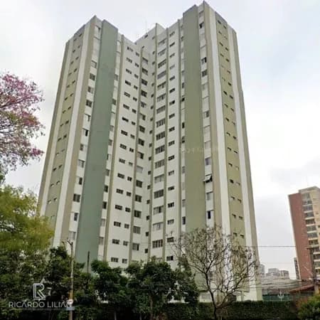 SANTANA - 400 metros do metrô - apartamento com 2 dormitorios e uma vaga de garagem . A VENDA!!