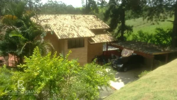Condominio Colinas de São Fernando - Duas casas em terreno de 600m² - Confira!!!