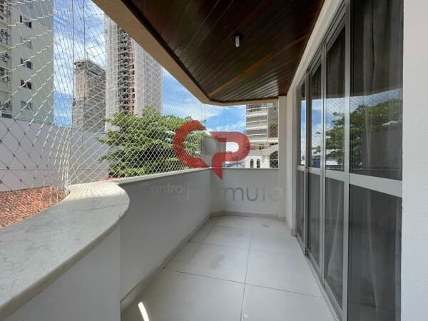 Apartamento em Itapema - Meia Praia