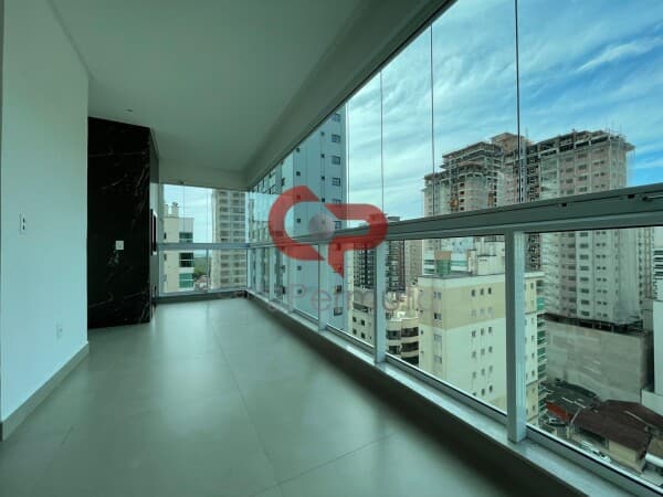 Apartamento em Itapema - Meia Praia