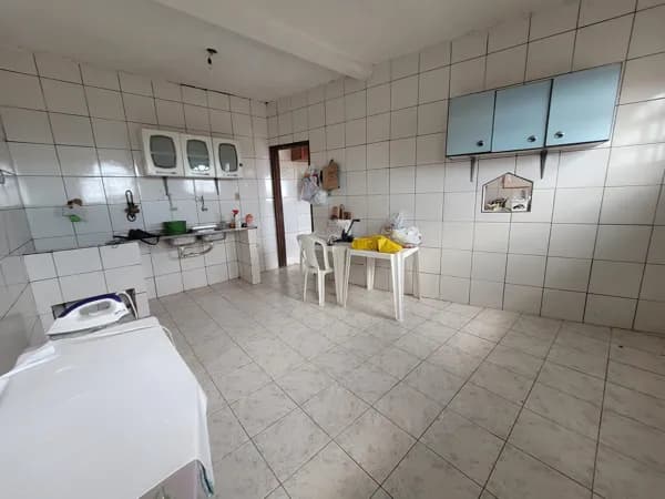 Prédio/Edifício Inteiro em Salvador - Lobato