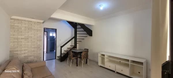 Village duplex Geminado Semi-Mobiliado