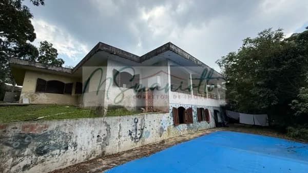 Fazenda/Sítios/Chácaras em Itapecerica da Serra - Jardim Renata