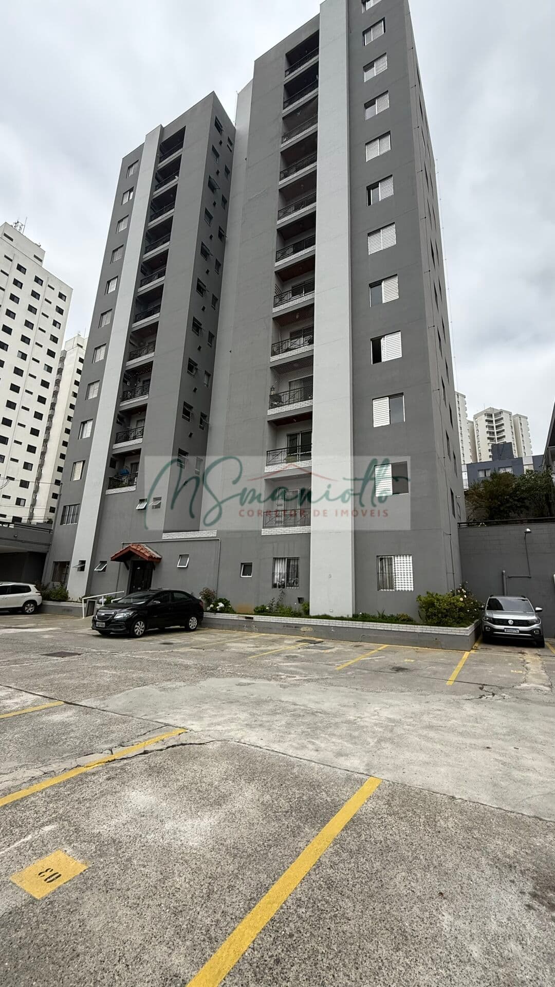 Prédio Residencial em Jardim Monte Alegre, Taboão da Serra/SP
